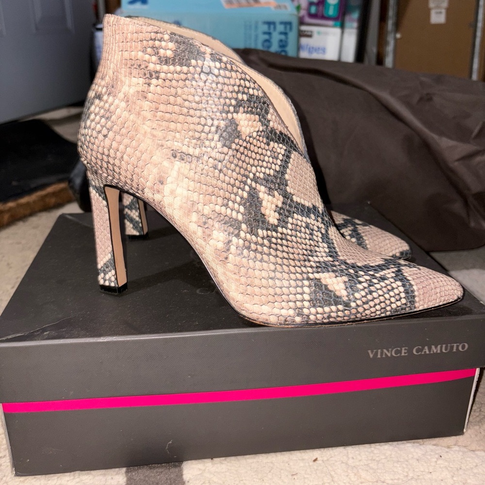 Vince Camuto snakeskin heels